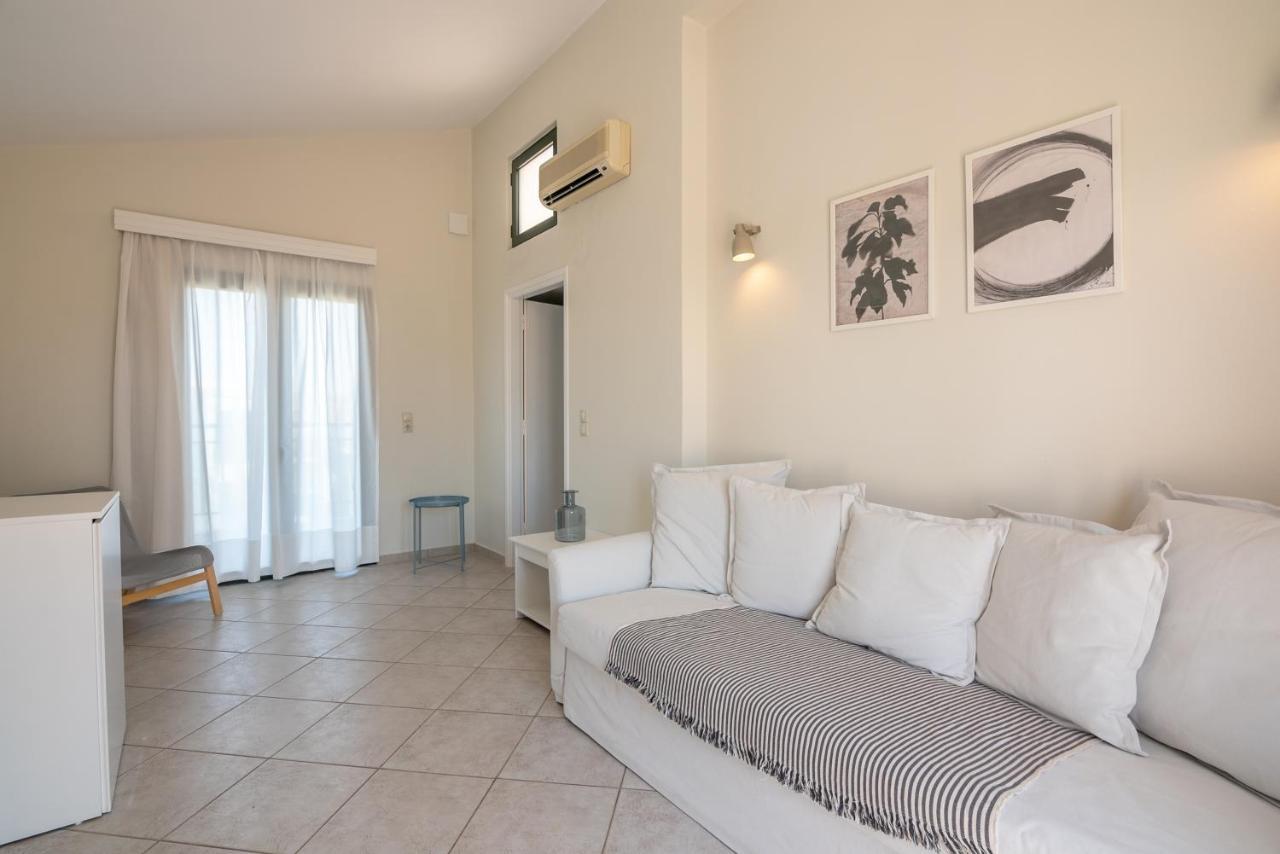 Gt Beach Maleme  Exterior photo