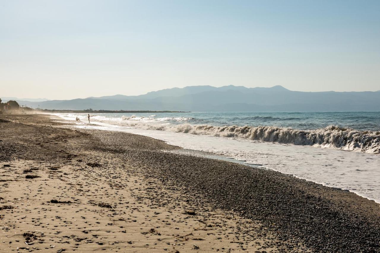 Gt Beach Maleme  Exterior photo